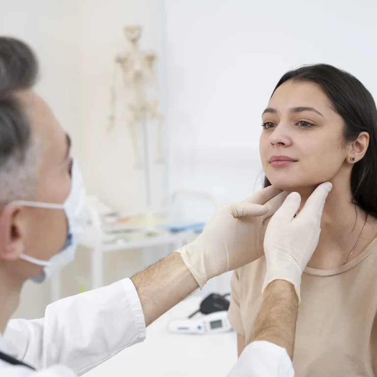 Double chin removal in Rawalpindi at Dr. Saiqa Aesthetics – non-surgical treatment for a defined jawline