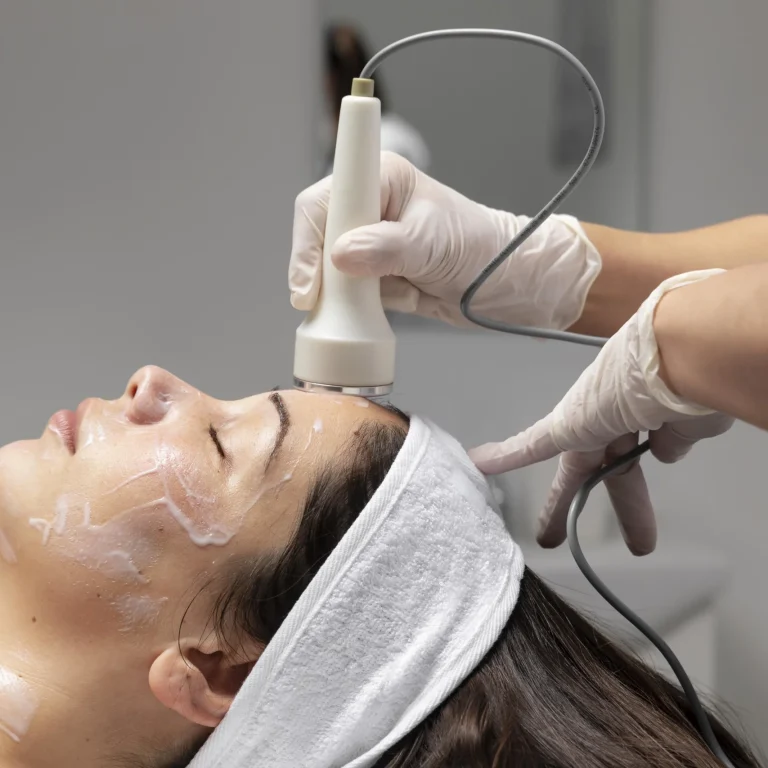 Best HydraFacial in Rawalpindi at Dr. Saiqa Aesthetics – glowing skin treatment